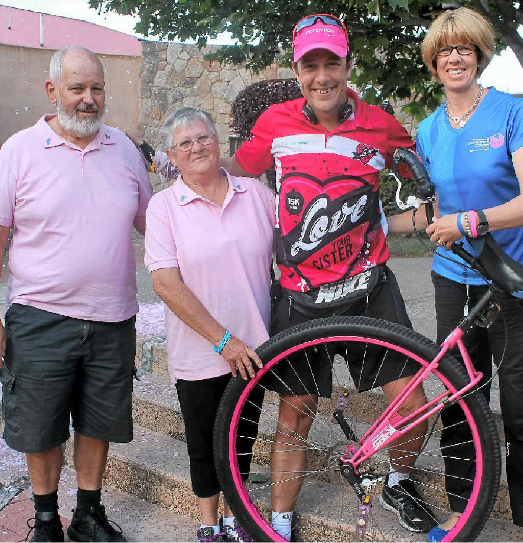 THE GOOD FIGHT: Ian and Christine Robins, Samuel Johnson and Peta Gow are taking positive steps to fight cancer. THE GOOD FIGHT: Ian and Christine Robins, Samuel Johnson and Peta Gow are taking positive steps to fight cancer.